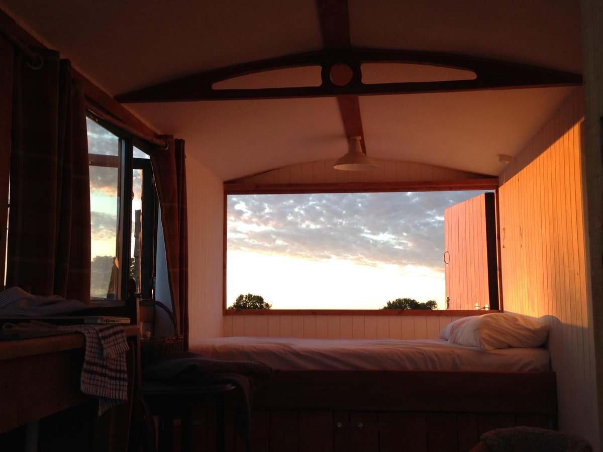 ChantryFarm's tweet photo. Lovely evening... http://t.co/228Zia8V23