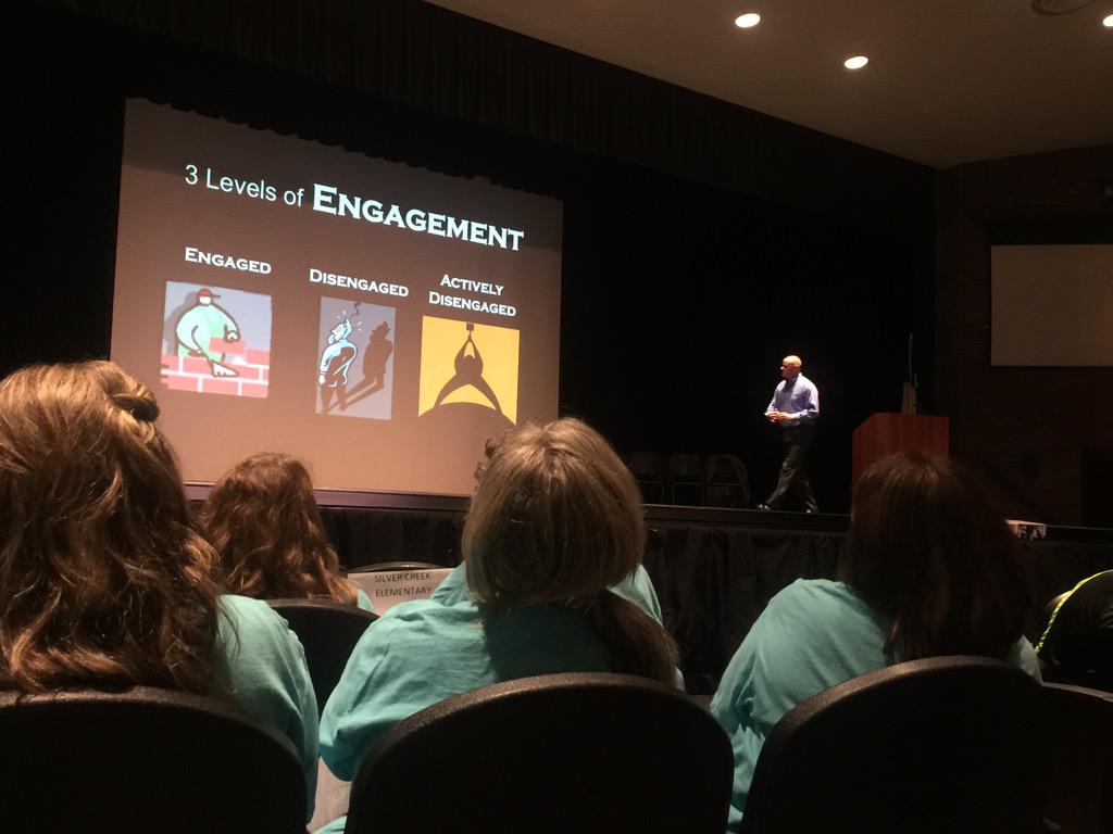 cremley78's tweet photo. @TuttDaggs #lifeisgood #activelyengaged @silvercreekazle #azleisd http://t.co/vjDRtFEKwU