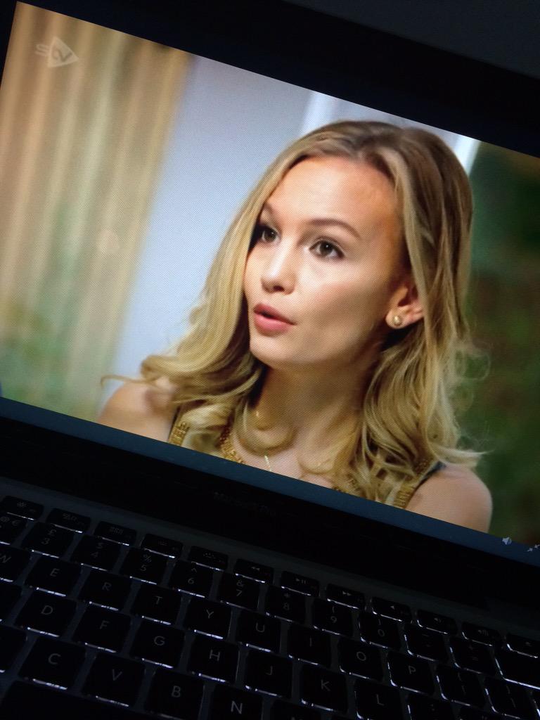 happinessugg's tweet photo. @AnnaSaccone @JonathanJoly ahhhhh! i'm watching 😁🎉 http://t.co/lKdGG760F3