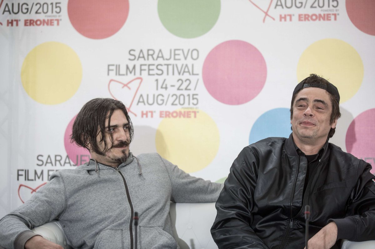 +18 Additional HQ pics of Benicio at the Master Class during #21stSFF #beniciodeltoro benicio-deltoro.net/gallery/thumbn…