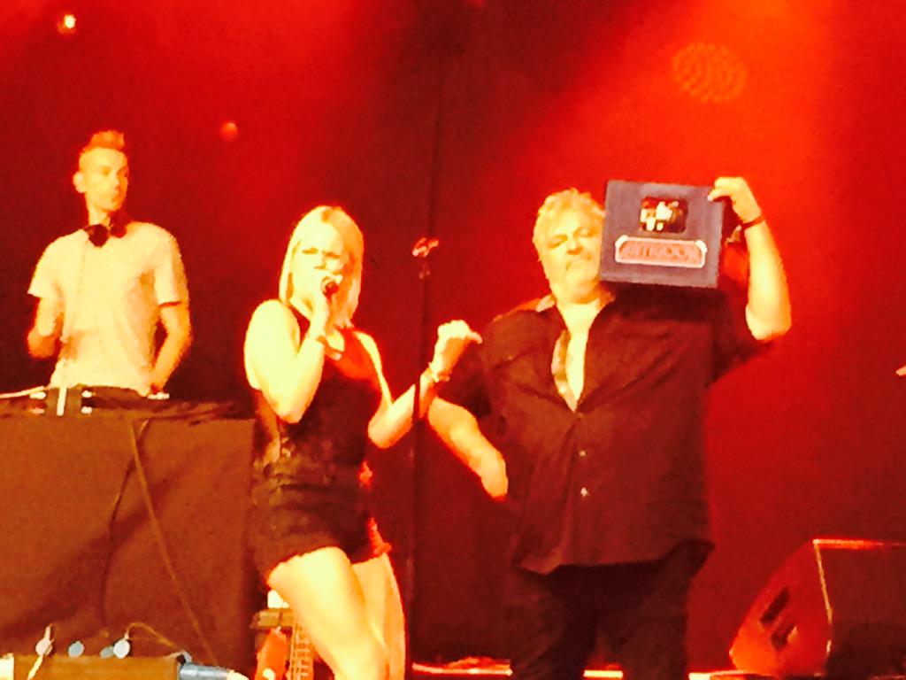 Astemblief ! Antigoon on stage ! Peter Pascal rocks ! #Antwerpen #Bollekesfeesten #Bier