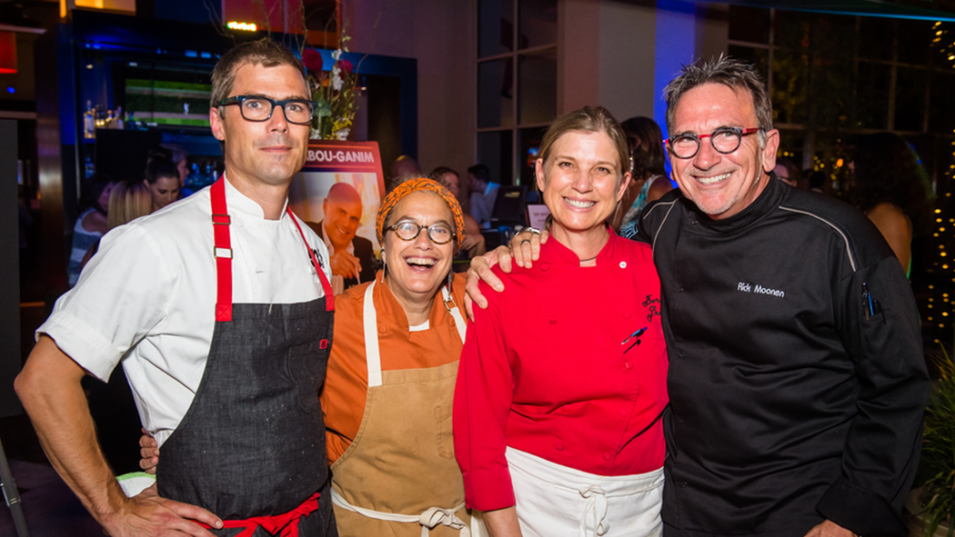 eaterla's tweet photo. Where to drink in Las Vegas right now, a Top Chef Masters reunion, more! http://t.co/6itD7WWLDA http://t.co/mRgGH3i3BD
