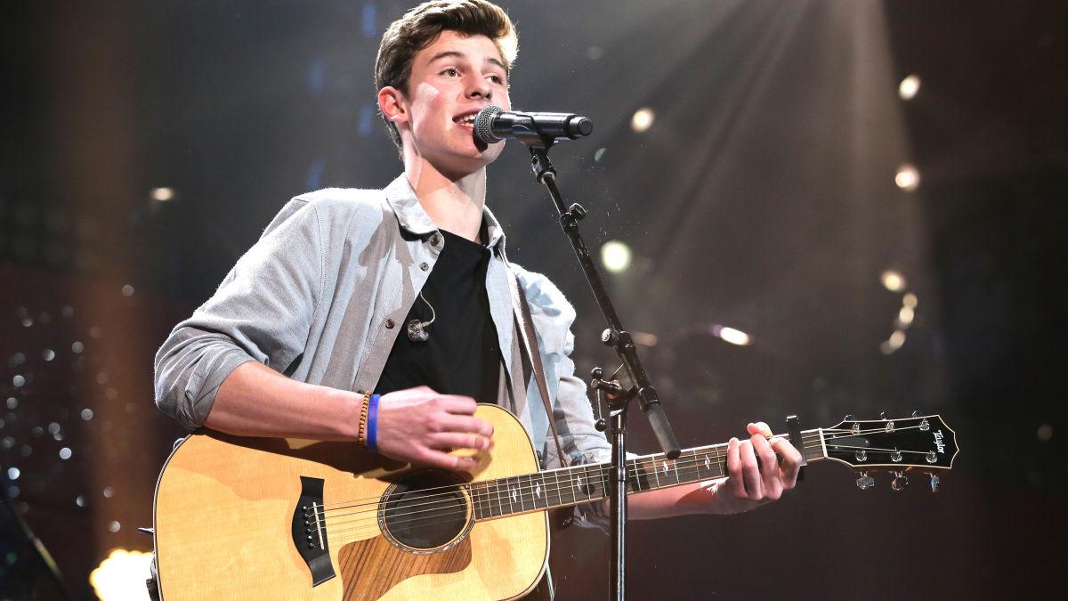 Remember when <a href="/ShawnMendes/">Shawn Mendes</a> graced #VH1Buzz with his presence for an entire week!? ❤️ --> on.vh1.com/1HjMBJW