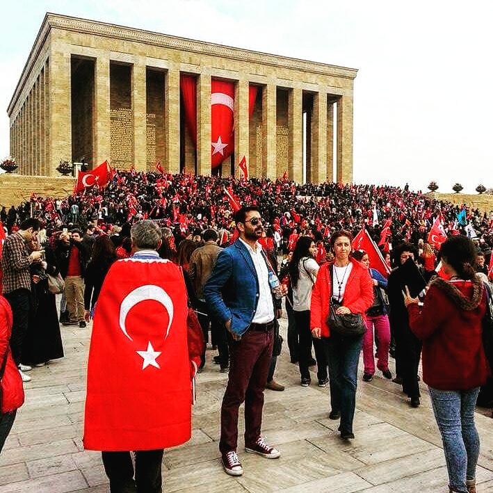 #30ağustosdaanıtkabirdeyiz #karanlığına #bayrağınıalsendegel