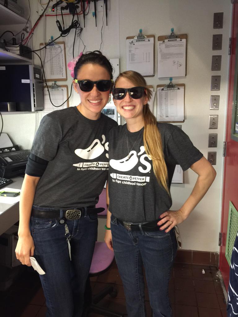 _eden_elizabeth's tweet photo. Jessica and Kenyon ready to raise some money for the kids!! #secondegg #stjudes #CreateAPepper #chiliheads http://t.co/sZUmdZeXLT