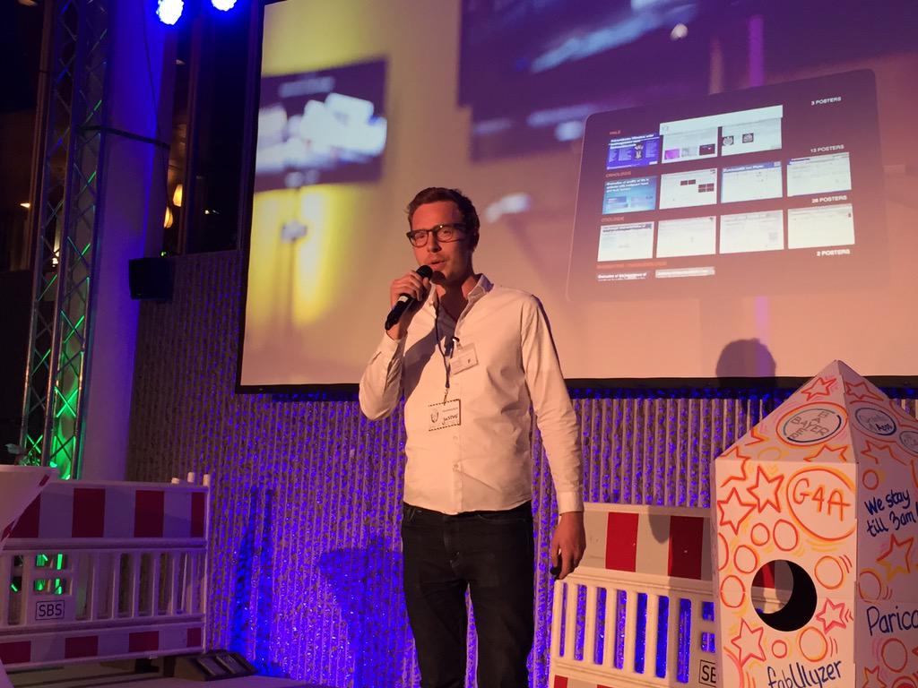 DominikNdN's tweet photo. And here comes my bro @justusfjw presenting @zehndetails & #dasterminal @grants4apps. Great pitch man! http://t.co/HkafDT5JL4