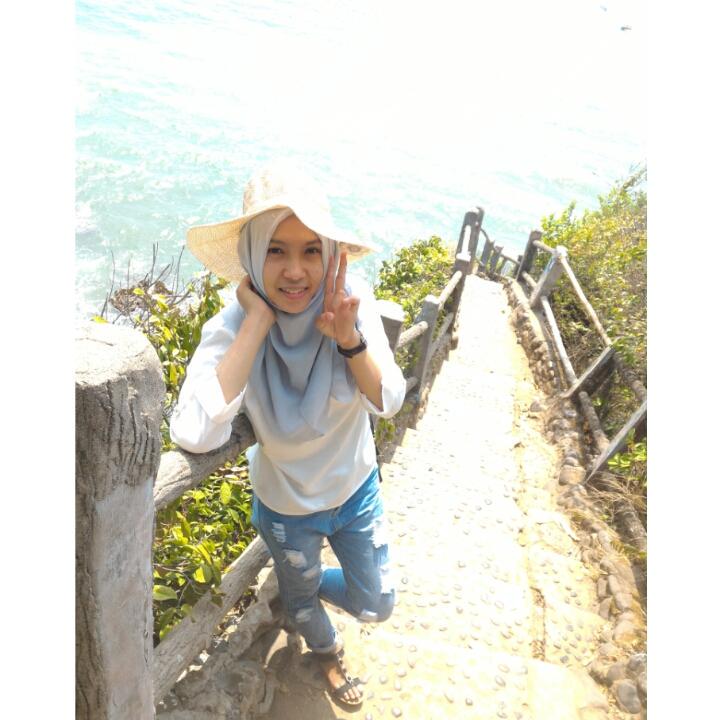 dewip906's tweet photo. Karang bolong http://t.co/tozg22DErn
