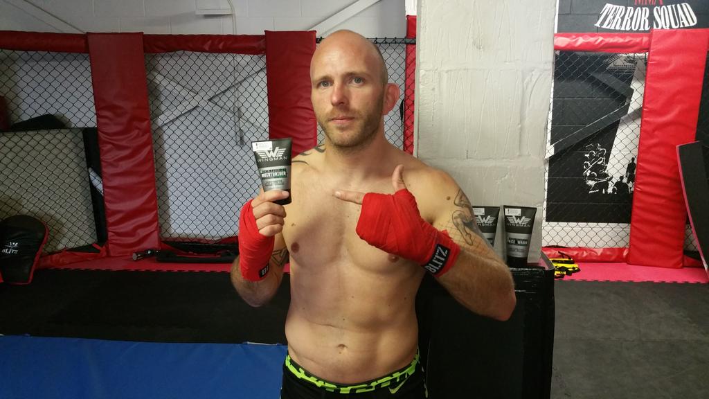 Godsofmma's tweet photo. @WORLDOFWINGMAN   just what I need after training  today #wingman  thank you for the support  for my  title fight http://t.co/au3t2mMwhj