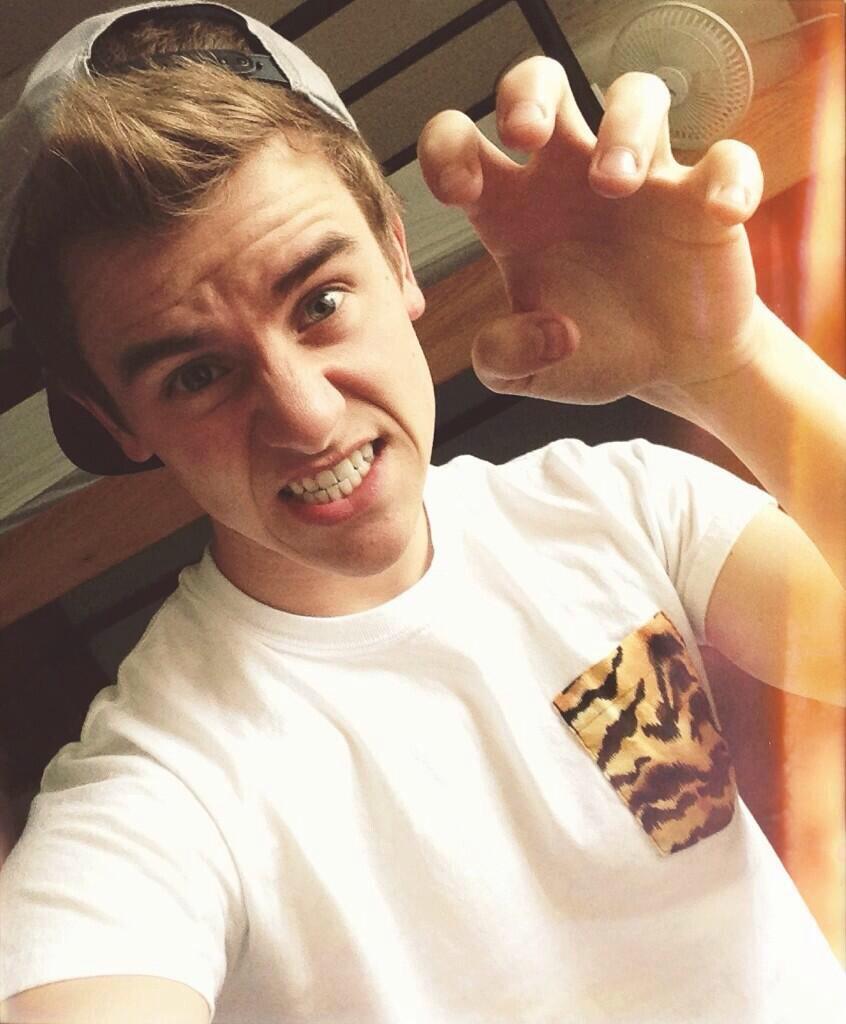 kaylinmd's tweet photo. connor's transformation through the years ๐ i'm so proud of him #5thFrantasticYear http://t.co/Keu8saKUum