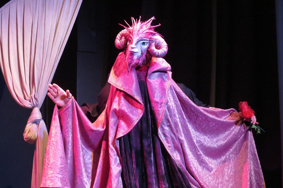 Lepotica in zver, sobota 22.8, 11h in 18h, gostuje Lutkovno gledališče Mostar, vabljeni <a href="/Miniteater/">Mini Teater</a>