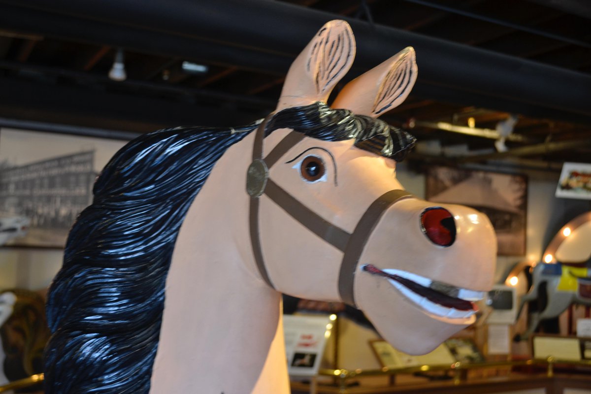 BuffTreasures's tweet photo. Waiting for #Canalside to give #Sharkgirl a #Carrousel ride #comingsoon http://t.co/nN59XBoi3a