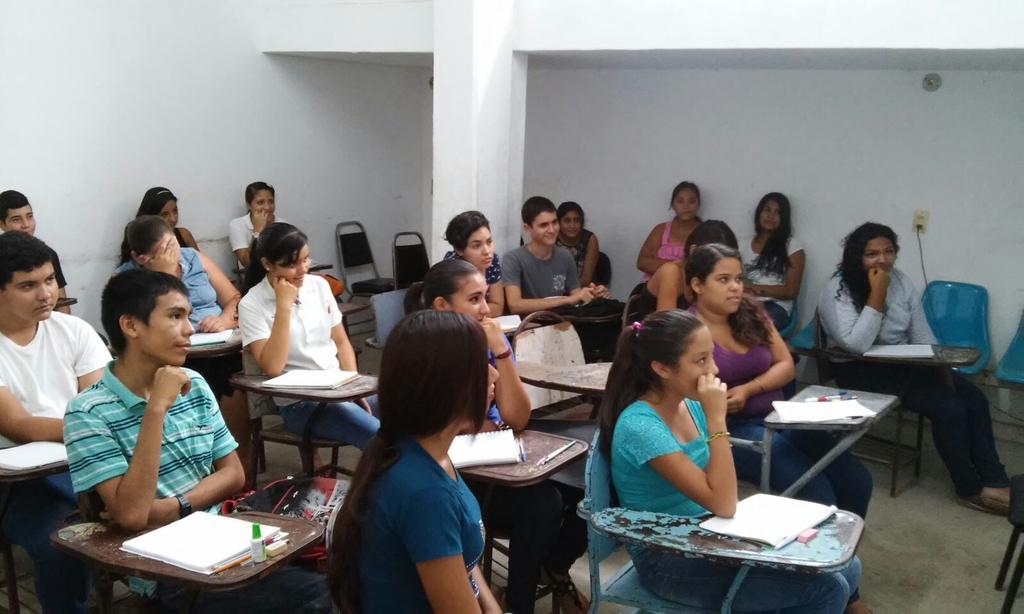 CecytesMazatlan's tweet photo. Concluyendo cursos con gran entusiasmo y éxito! 24 de agosto inicio de un nuevo ciclo escolar, el segundo en Sinaloa. http://t.co/sUuqosWmN0