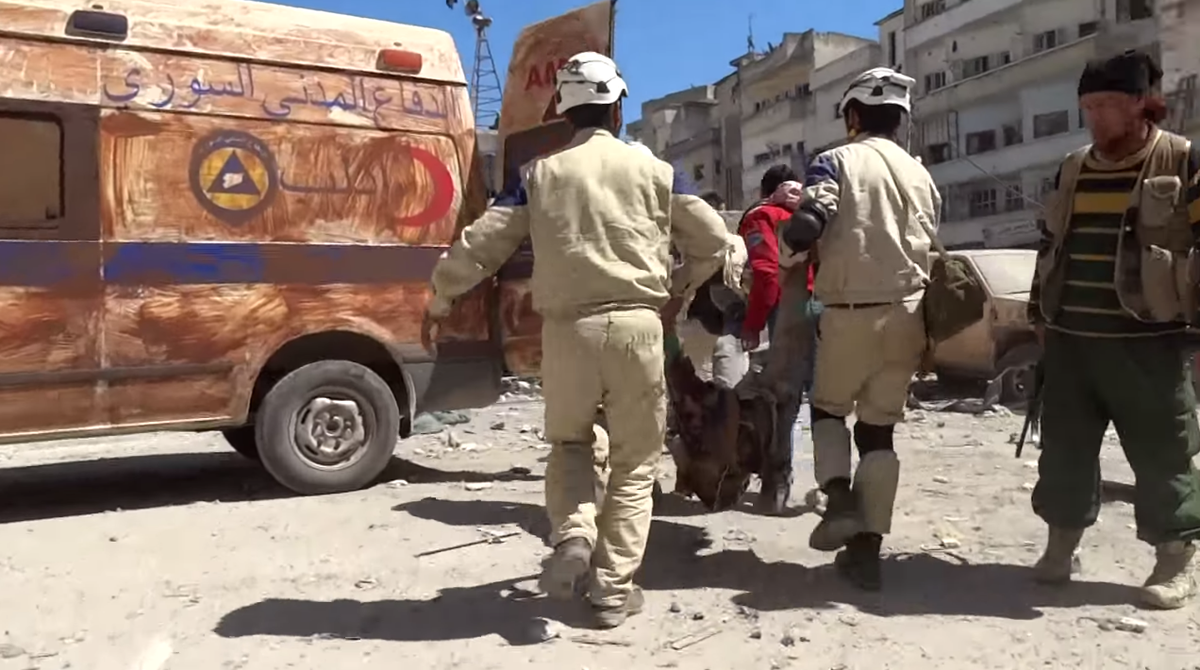 JulianRoepcke's tweet photo. Also #today, the #Assad air force killed and injured dozens across #Syria.
#NFZ_NOW #BombAssad #FreeSyria http://t.co/vmBuaWRqCP