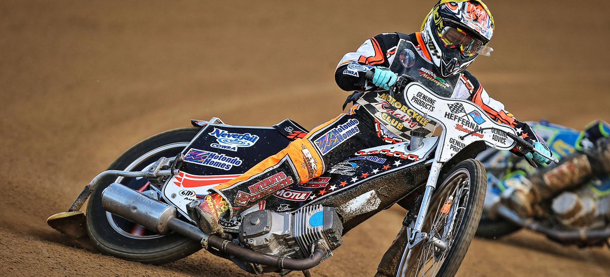 AMCN_mag's tweet photo. Cowra's speedway pocket rocket Matthew Gilmore, 14, doin' us proud in France overnight. Story: http://t.co/2C8Z3M8pzB http://t.co/CXOJHwq03U