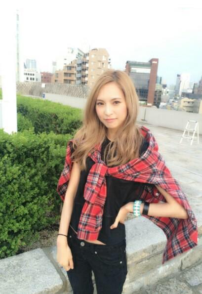mer_nn173's tweet photo. はるなはっぴーばーすでー🎉💗🎁
ますます綺麗になって(´･_･`)
かっこよくもかわいくもあるはるちゃんが大好きだ〜
これからもSCANDALを引っ張っていってください！！
#HARUNAの誕生日祝う人RT 
#HARUNA生誕祭 http://t.co/N7jAmyvYXR