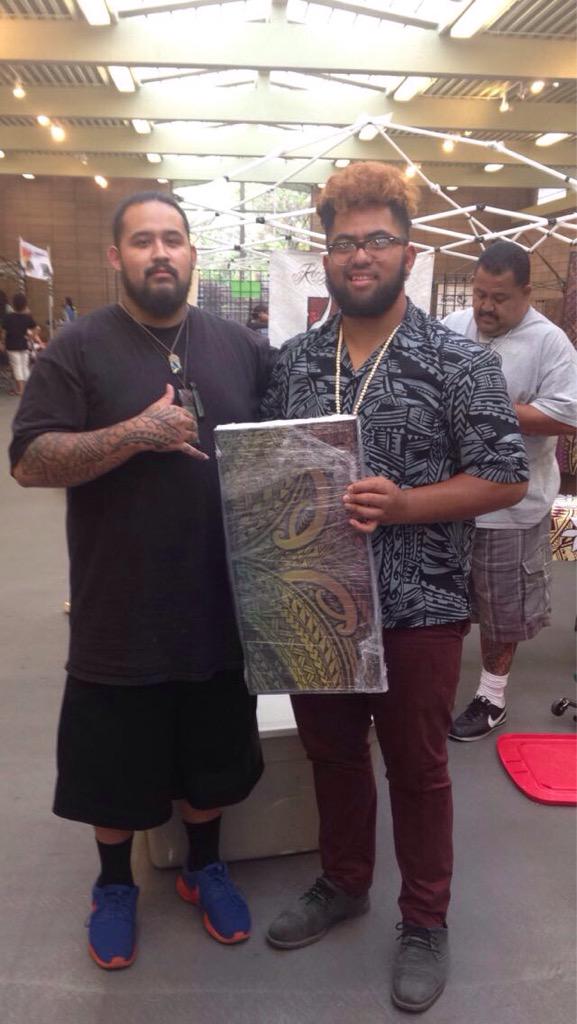 kealoha_designs's tweet photo. 💉🎨🎤🎶 #PolyArtist #KeAlohaDesigns #TeamKeAloha #TeamPoly #AlohaPolyFest #Hawaiian #Chamorro #Mexican ◀️&amp;▶️ #Samoan http://t.co/94IgH37xvK