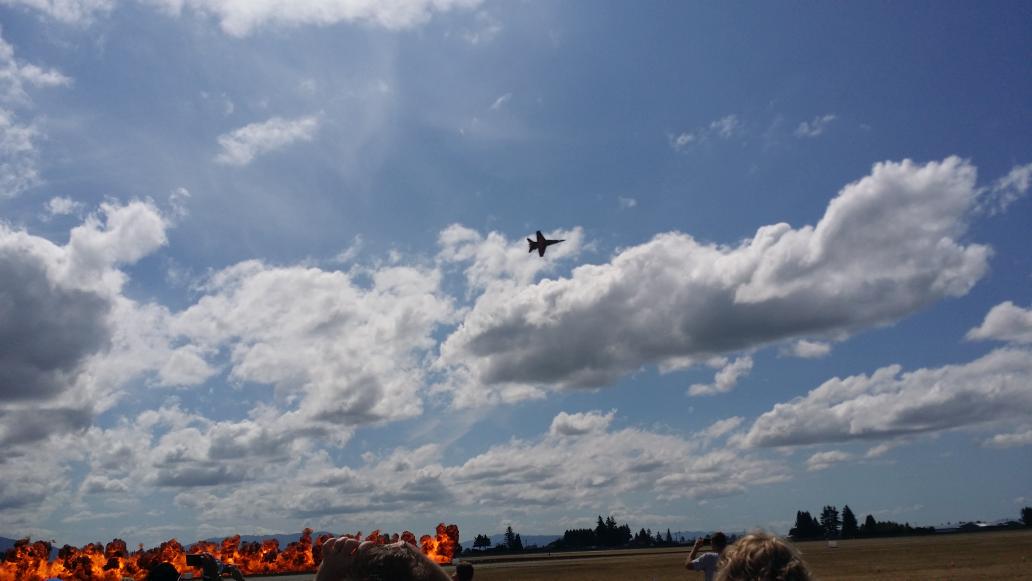 HennessyBD's tweet image. #abbotsfordairshow #canadianmilitary #vancouvebc #summerdays #airshow #jetfighter #explosion
