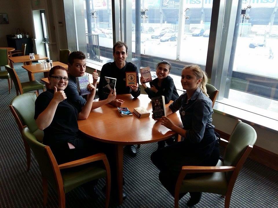 TheLoopCardiff's tweet photo. National Book Lovers Day being enjoyed in the restaurant today #nationalbookloversday #RBHAug http://t.co/NjRb6dCpHQ