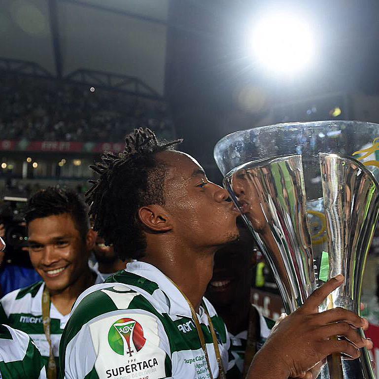 18andrecarrillo's tweet photo. Campeões SuperTacaPortugal 🏆 http://t.co/dVLU3pukiW