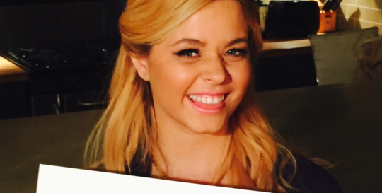 EmisonLife's tweet image. Sashay post time jump #Emison #PLLTimeJump