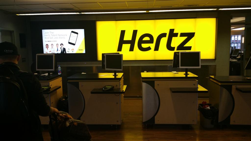 Courtney Pa Twitter I M Hertz Gold Desk At Dtw Customers