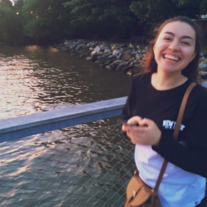 damncontent's tweet image. I love the positivity in this fandom #SDKFamIsConfident 💖🌺