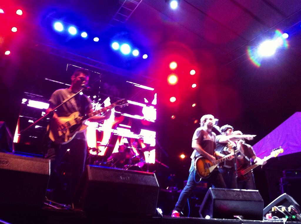 RonDaymon's tweet image. En este momento @tr3sdecorazon en el @concierjuventud