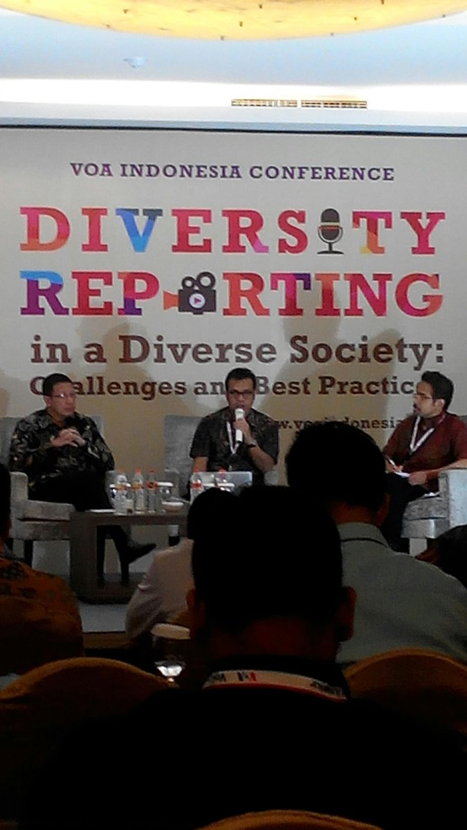 on Speech <a href="/nezarpatria/">nezarpatria</a> from Dewan Pers Indonesia #voadiversity <a href="/voaindonesia/">VOA Indonesia</a> Days.2 Bdg cc @ThomsonRadioNet