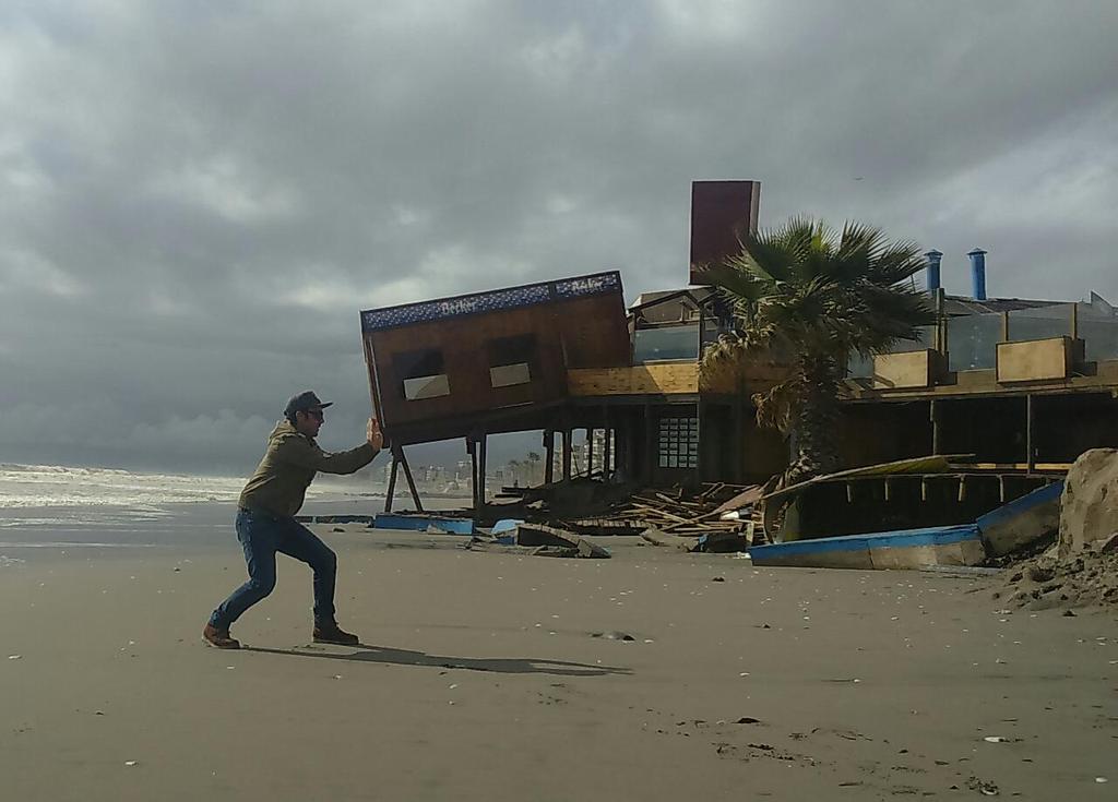 chelosalazar's tweet photo. Todos juntos a levantar La Serena @ElMuelle_pub @pelucheduenas @elobservatodo @LaSerenaOnline http://t.co/kbCyCN60pP