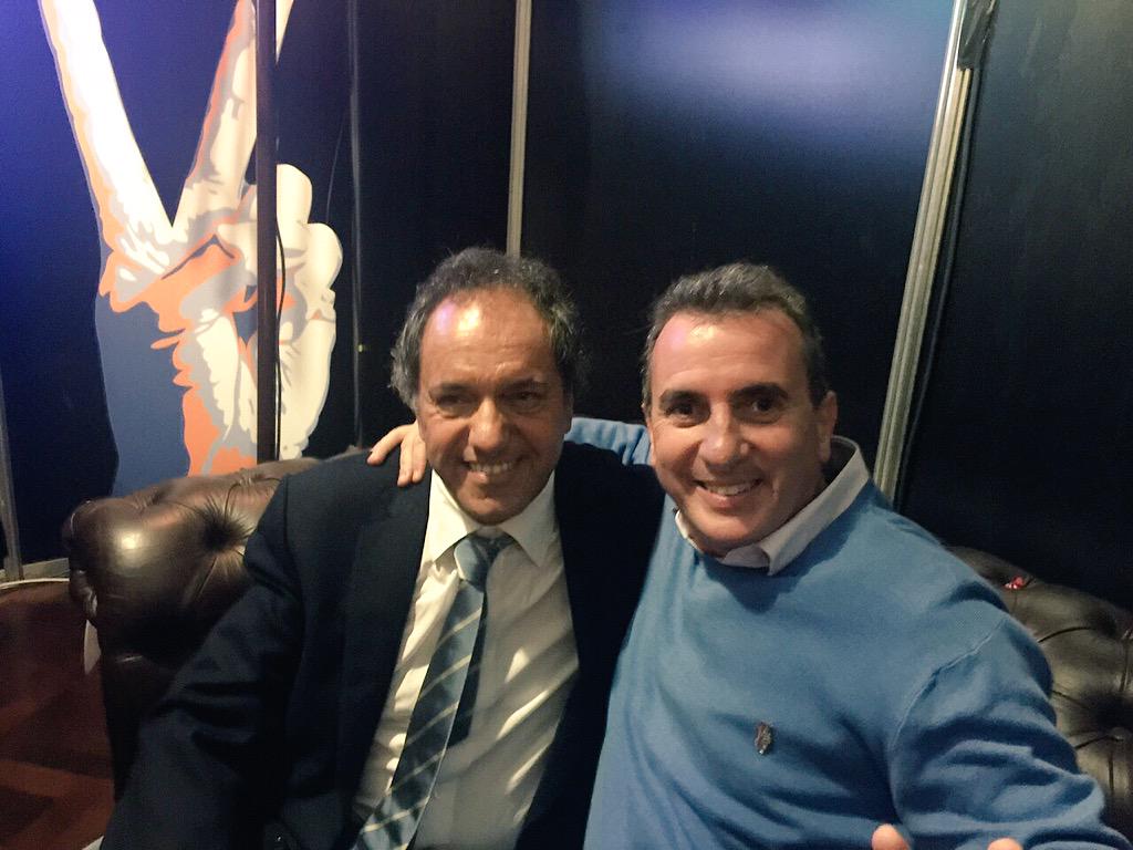 En Buenos Aires, junto a <a href="/danielscioli/">Daniel Scioli 🇦🇷</a>, acompañando con fe, alegría y esperanza
