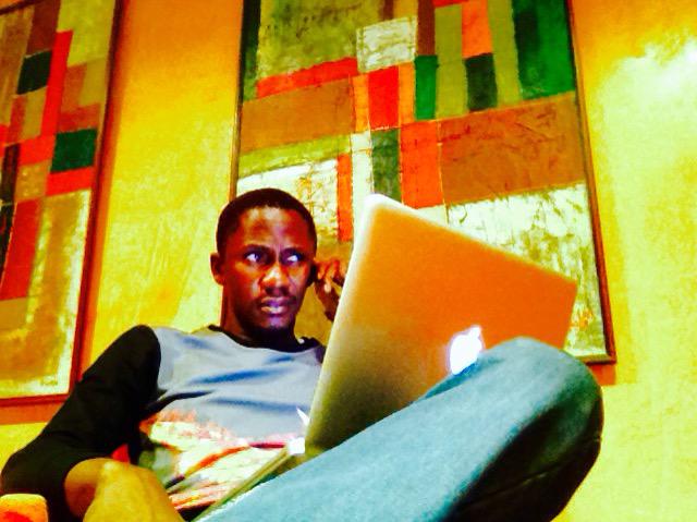 waaazap's tweet image. #phonecalls #macbook #dveloper #business #getshitdone #fresh