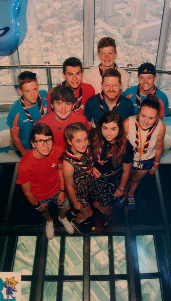 ATrueScout's tweet photo. @Unit50Japan Rocket Patrol at the Tokyo Skytree - great group shot! @ukcontingent #japan2015 http://t.co/Ek2GGdDuR0