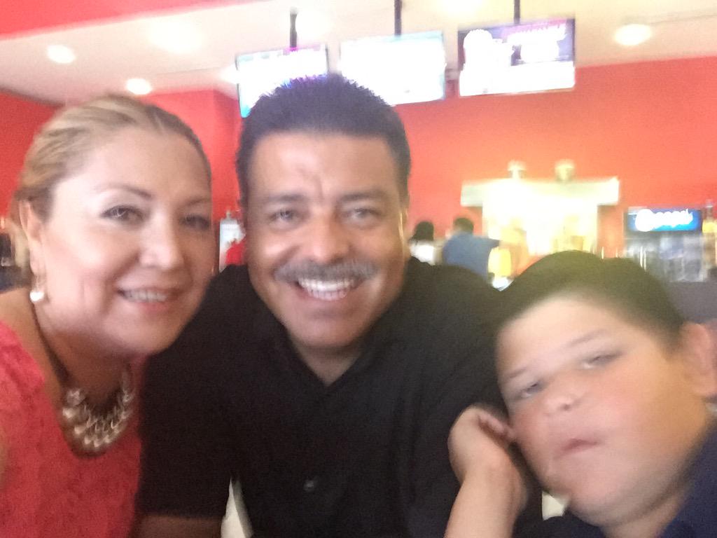 XIOL72's tweet image. Cine#familia#agusto