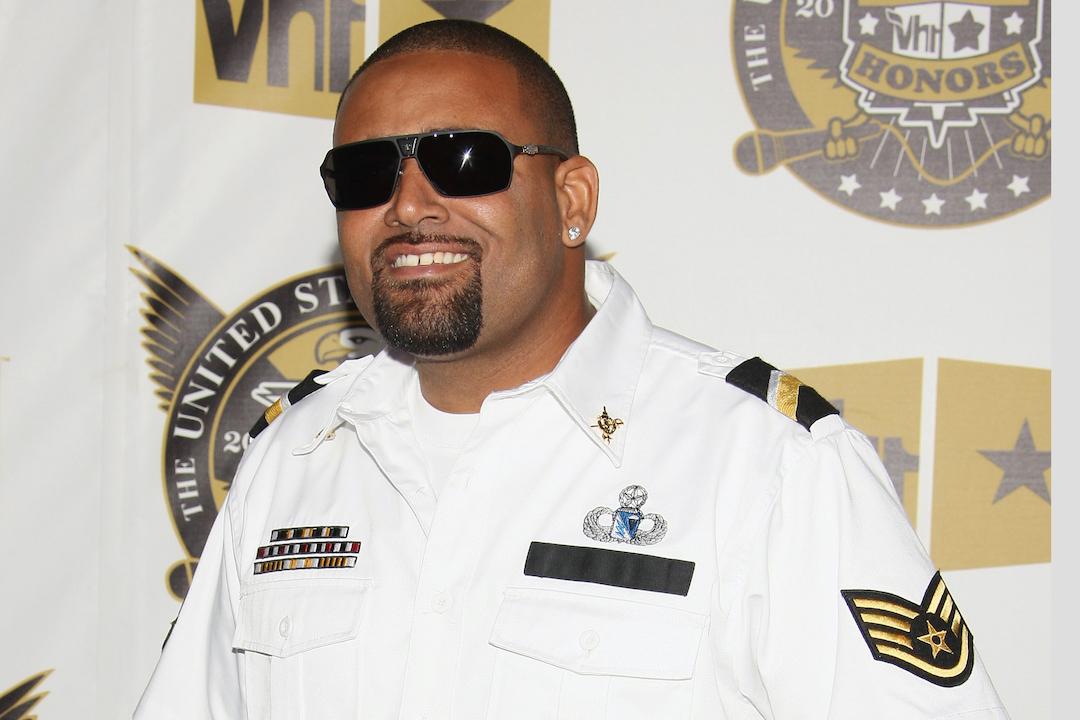Happy Birthday to The veteran rapper turns 44 today. Salute!  