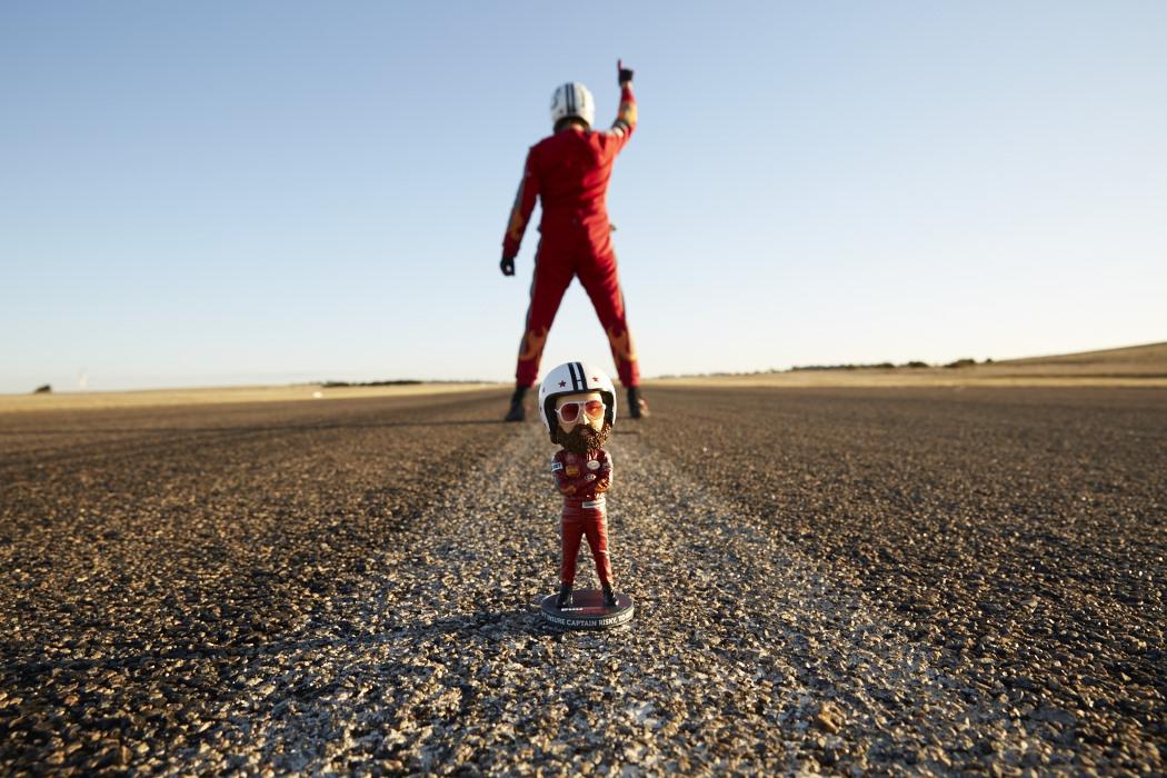 CaptainRisky's tweet photo. The only way is up... Mini Risky, next stunt - I'm thinking we should send you flying! #MiniRisky #TheSkyIsTheLimit http://t.co/XE4t7tG4cN