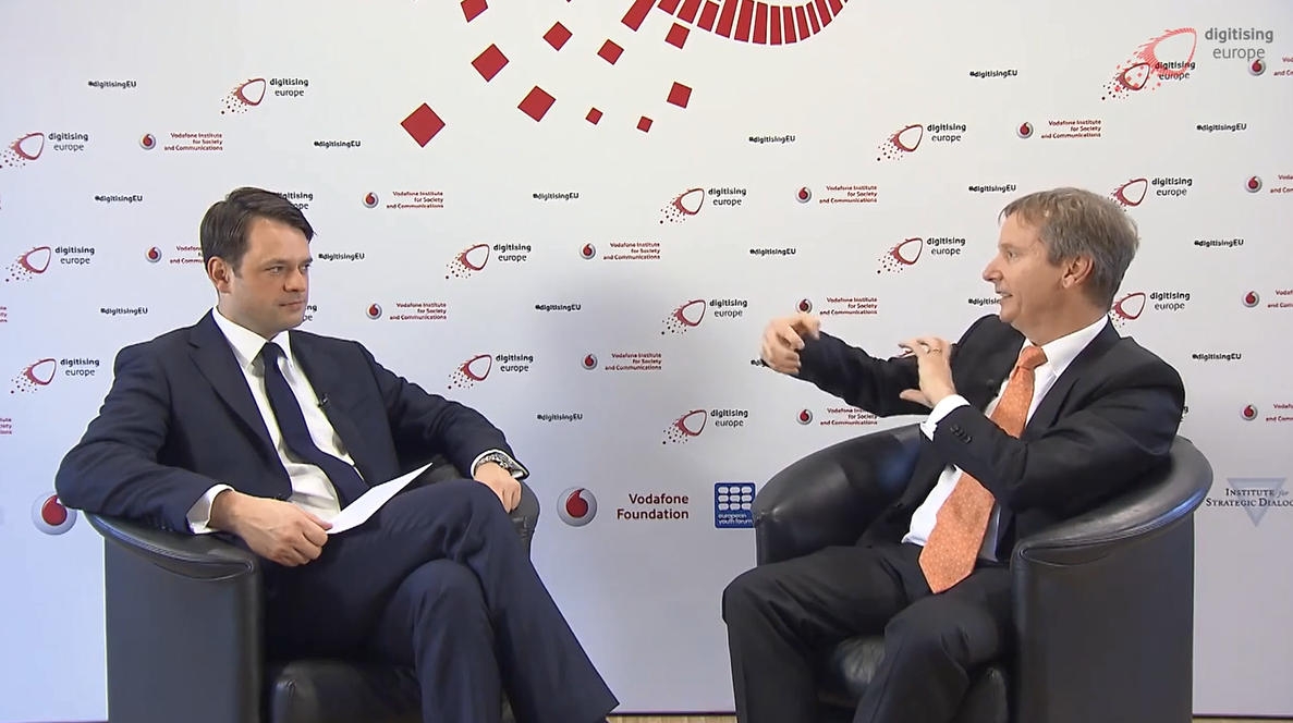 zih_tud's tweet photo. Interview with Prof. Fettweis (@vf_institute/@tudresden_de) at the "digitising europe" summit http://t.co/Zfmr7Mwarh http://t.co/biwVW8MIie