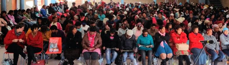 Entertaining these beautiful WC farmworker ladies today! Where is <a href="/alanwinde/">Premier Alan Winde</a> for a <a href="/jaloersbokkies/">Die Jaloersbokkies</a> foxtrot?!