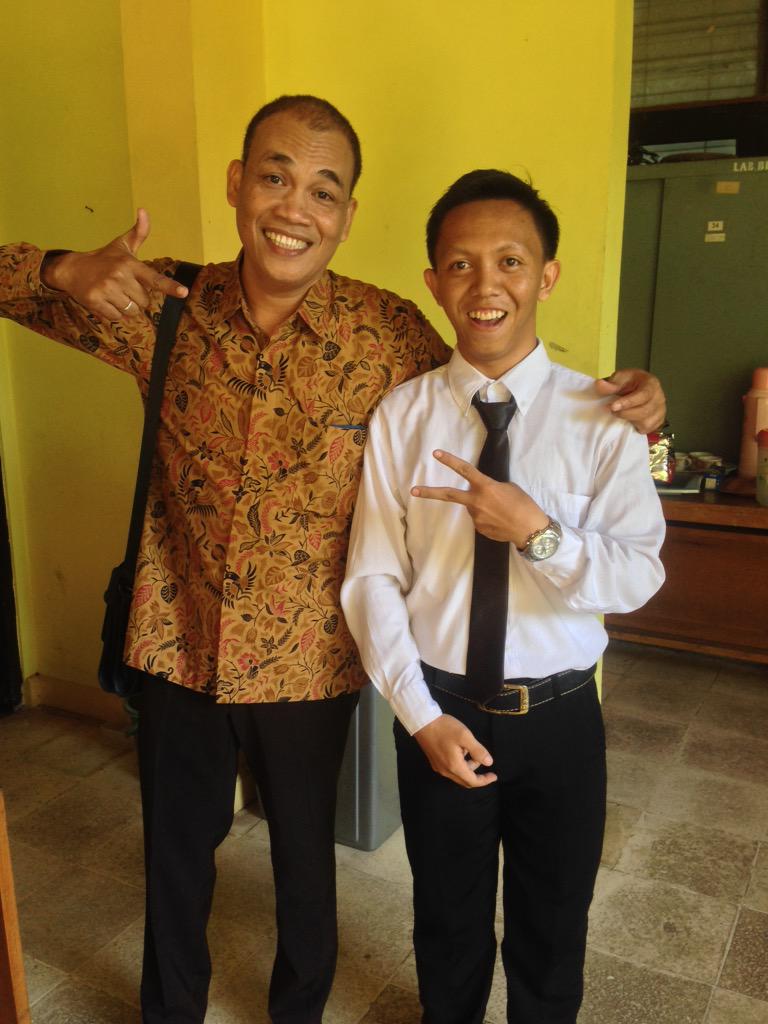 Selesai sidang skripsi dengan dosen penguji 3 ☺️