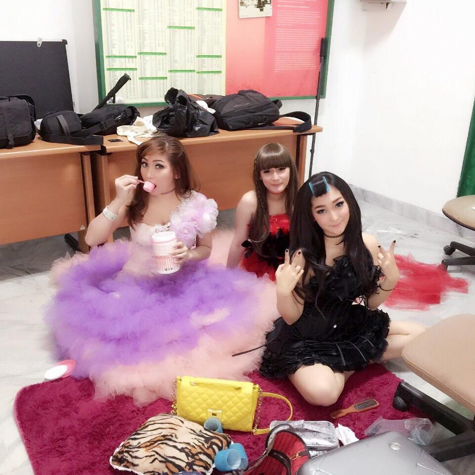 CF (@feliciachant) on Twitter photo 