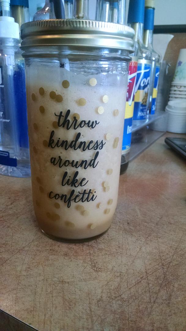 ellesea93's tweet photo. New semester= new coffee cups http://t.co/OpKz0aMsZE