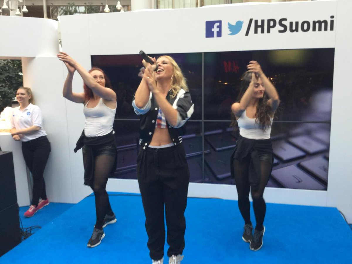 paigeeoo's tweet photo. Turkuu! @KristaSiegfrids #clapagain πππ»π http://t.co/jyqKz495oZ