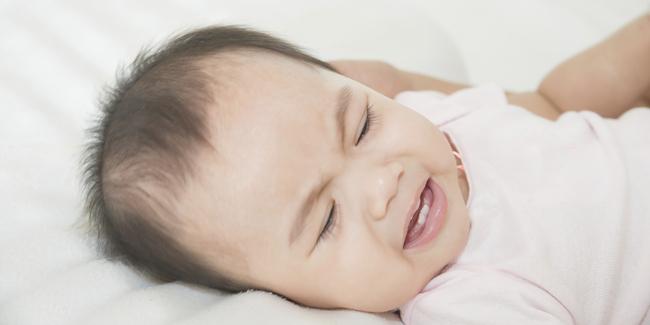 OfficialGTVID's tweet photo. Bayi sensitif trhdp sentuhan. Merasa tdk nyaman saat disentuh, ditarik sana sini & pakai baju yg tdk pas #ABCSweety http://t.co/0IPKdOE3Tt