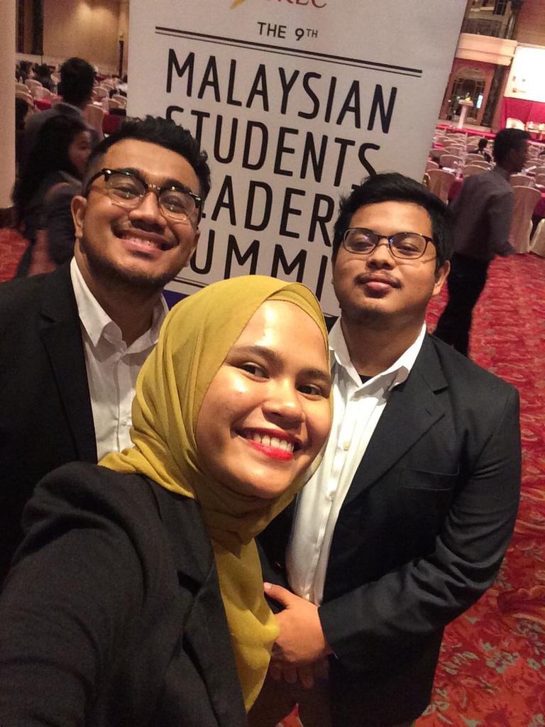 azwan_hussaini's tweet photo. Till we meet again mates. ✌✌ #MSLS2015 http://t.co/R15EbG53eb