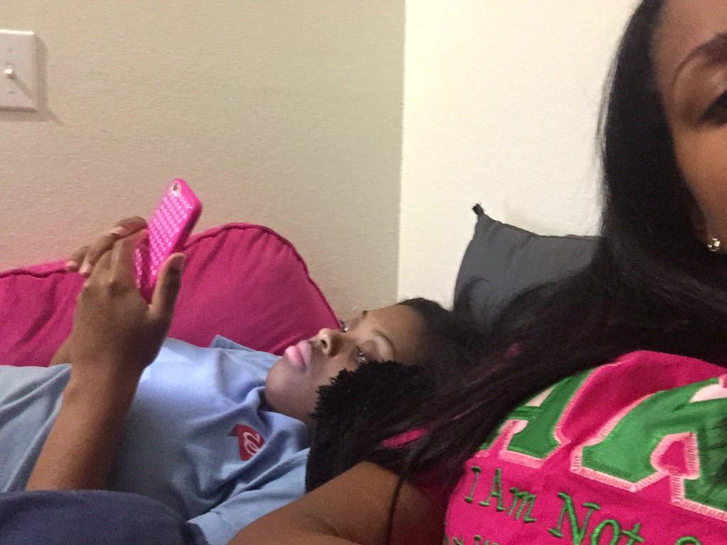Khaleesi10's tweet photo. @ambitiousCONNIE really 😒 http://t.co/HIgaukfhvV