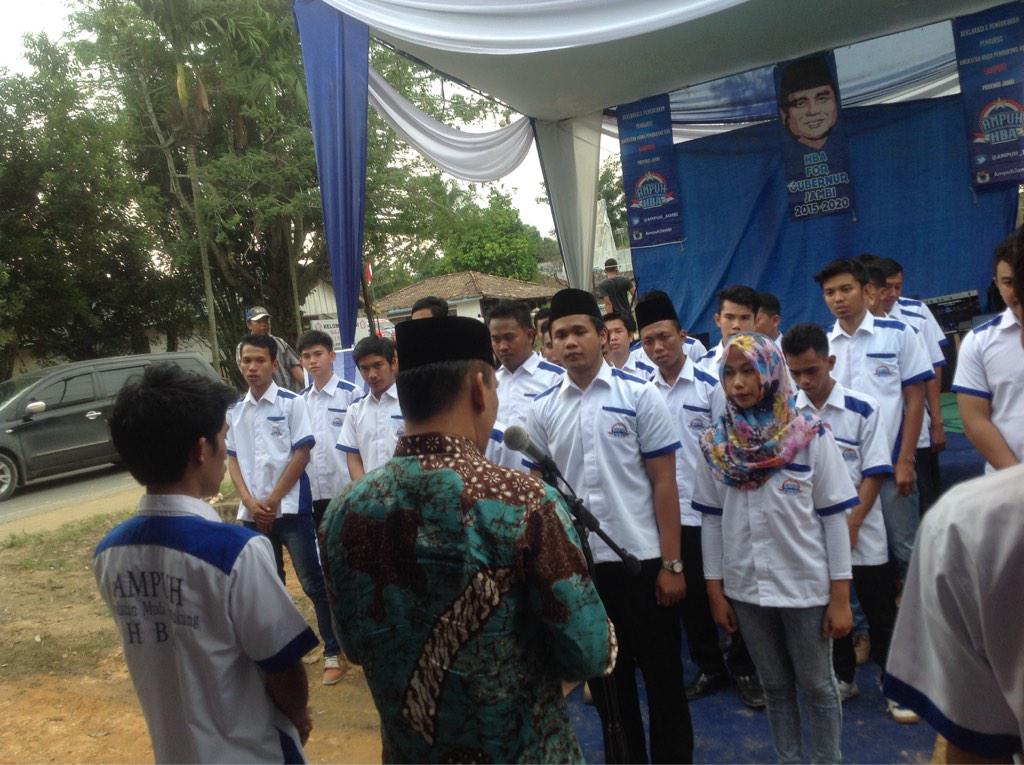AMPUH_JAMBI's tweet image. Para pengurus ampuh kab m.jambi yg dilantik..selamat dan semoga bisa berkontribusi lebih banyak untuk pemenangan hba