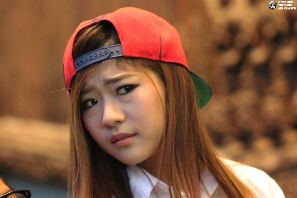 Golffiiz_B's tweet image. ดูหน้าตาหมีขี้สงสัย ^^  #เอมน้ำ #TeamNamHa #NET2015