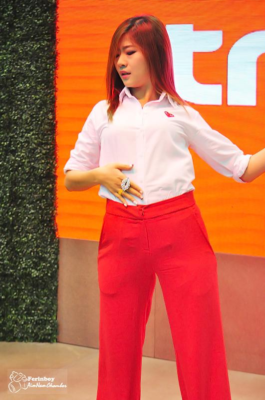 ferinboy's tweet image. ทำไมไม่ได้กินกาแฟแต่ใจสั่นนนนนน #เอมน้ำ #NET2015 #สเตปแรกเซนเซอร์ 555