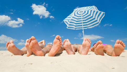 MarchettoPelli's tweet photo. Siamo in vacanza fino al 23 Agosto!
I nostri uffici riapriranno regolarmente lunedì 24 Agosto.
Buone ferie a tutti! http://t.co/uyMwybOt7v