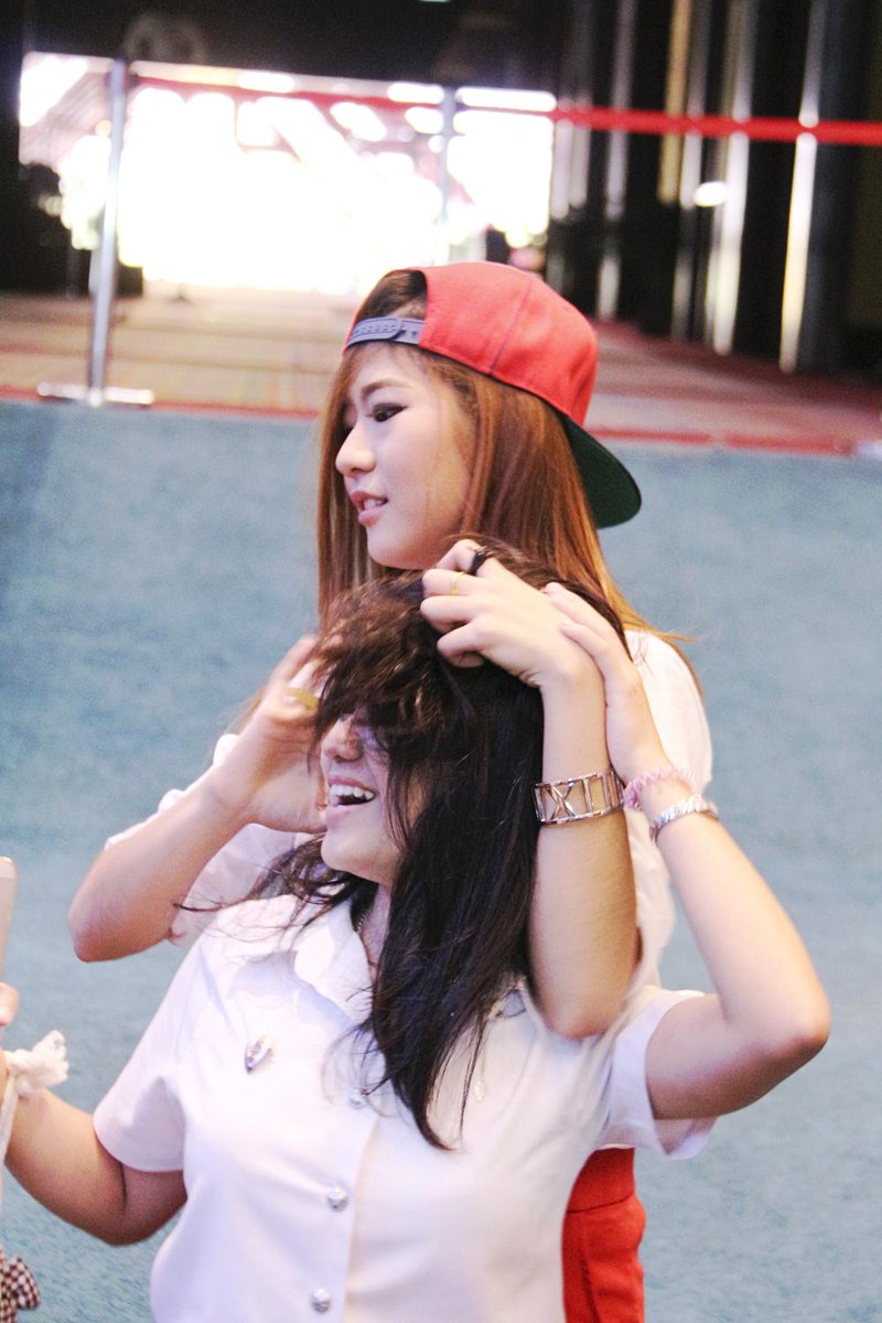 kimmiimario's tweet image. เพื่อน(?)น้ำ #NET2015 #TeamNamHa #เอมน้ำ