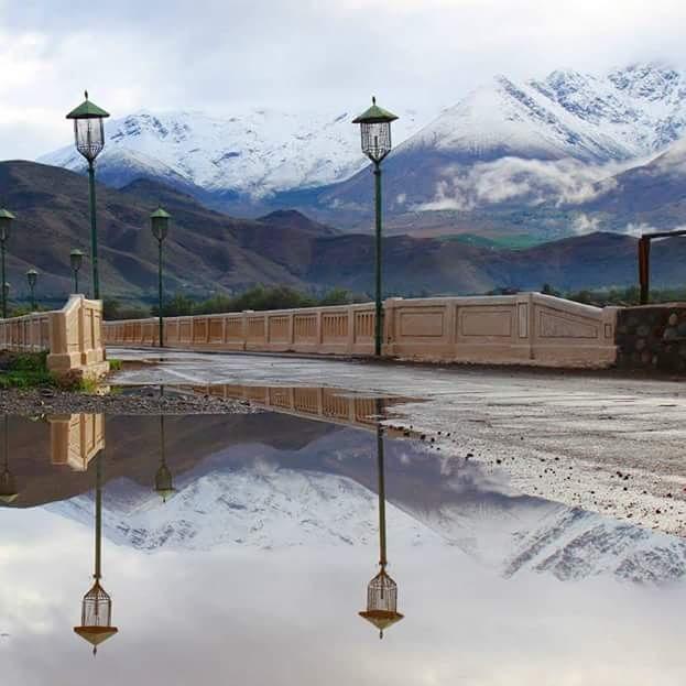 ppmrs7's tweet photo. En vicuña todavía llueve ♡♡♡ esta foto to es de ayer #temporalenmega  #vicuña http://t.co/H0eN4aotIW